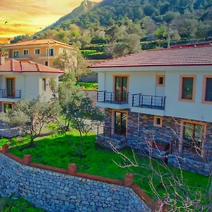  Hotel Mons Casa Boutique